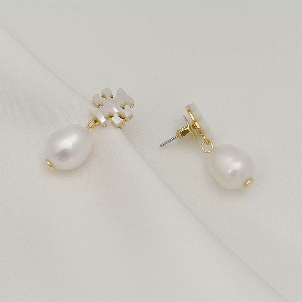 Tory Burch White Shell Irregular Freshwater Baroque Pearl Earrings Series